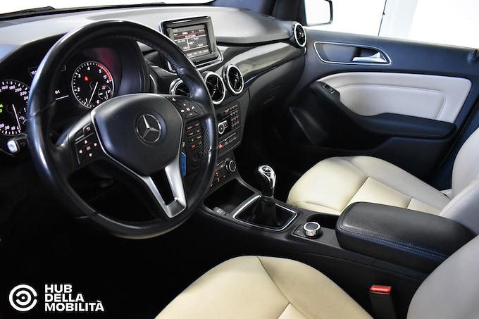 MERCEDES-BENZ B 180 CDI Executive